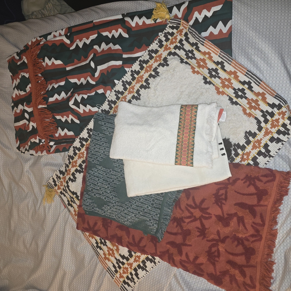 Target Bathroom Decor Lot